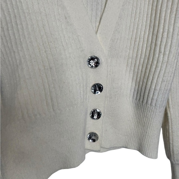 Stella & Lorenzo Cream Ribbed Bling Button Front V-Neck Cardigan Sweater Small - Picture 2 of 8